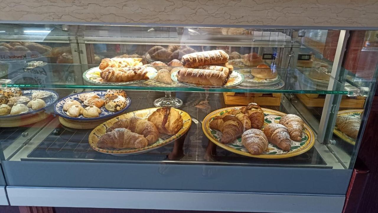 Le Vie Del Centro Bed & Breakfast Sciacca Bagian luar foto